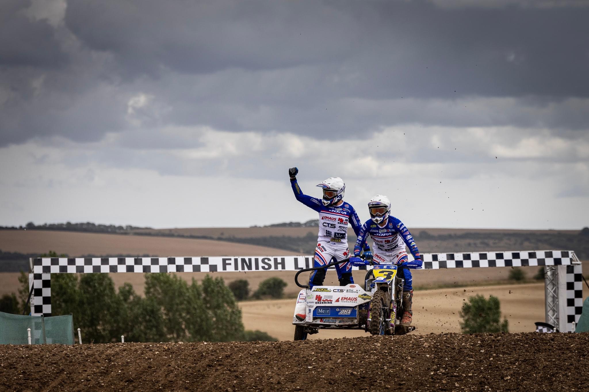 Cusses Gorse Qualifying in sunshine as Hermans and Bax take spoils