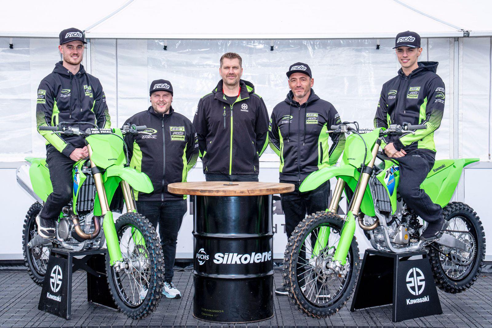 Sevenseven2 Ride Kawasaki sign Joel Rizzi & Charlie Cole as Official Kawasaki UK MX Team